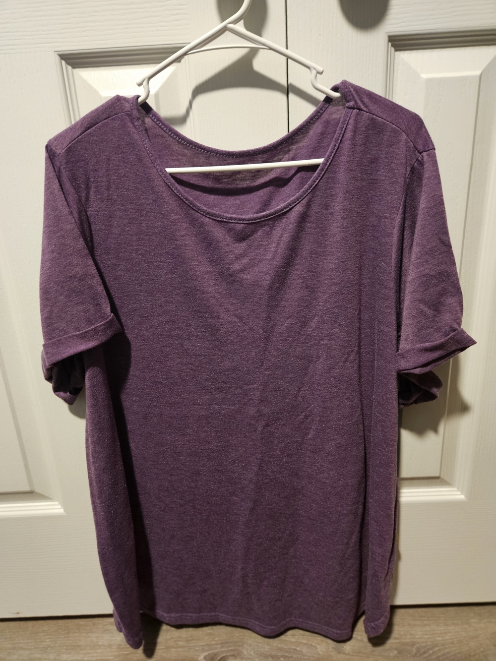 🎉 6 Items/$15 🎉 Women's Purple Short Sleeve Tee - Casual Everyday Top